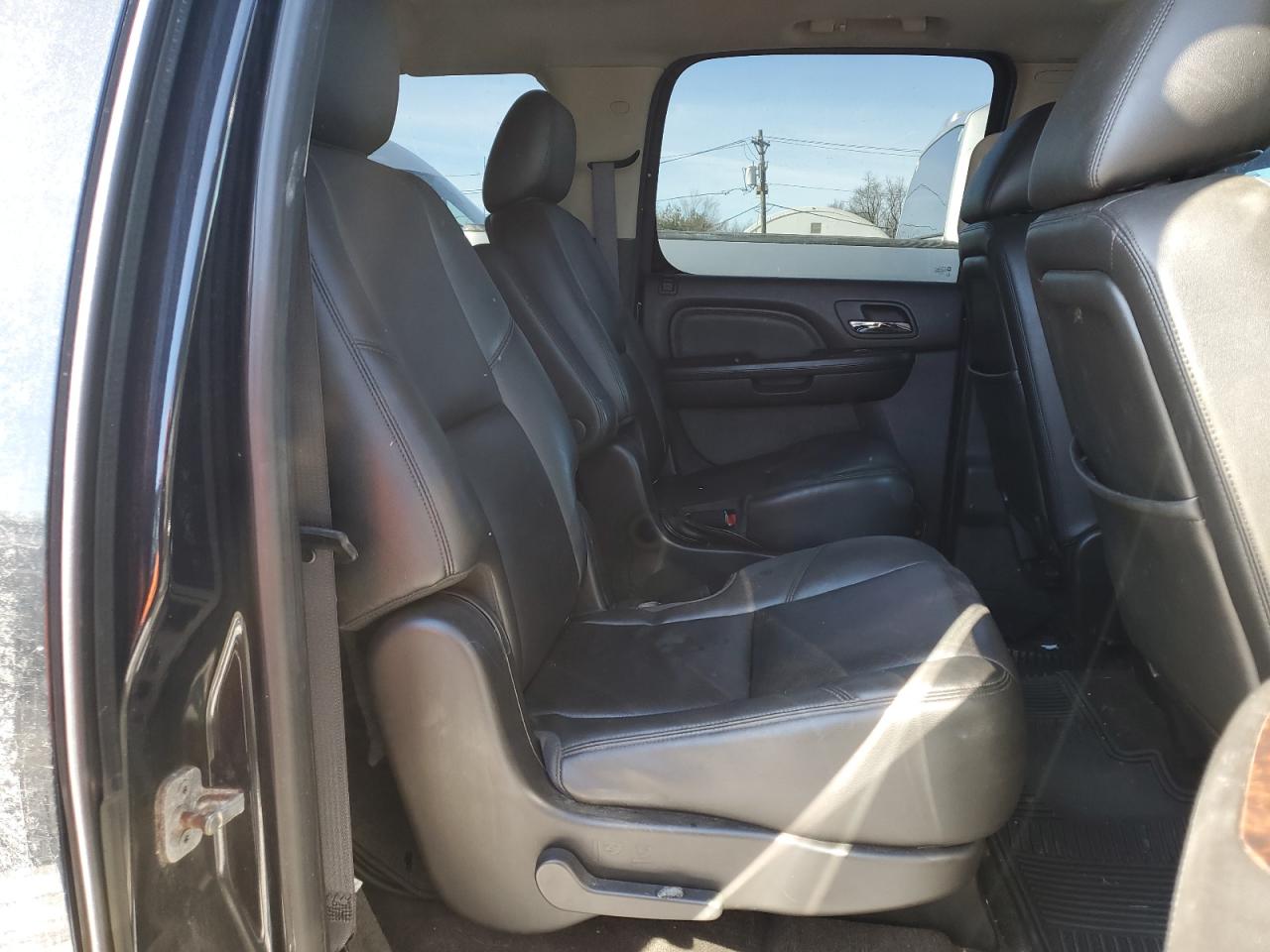 1GKS2MEF1CR222137 2012 GMC Yukon Xl Denali