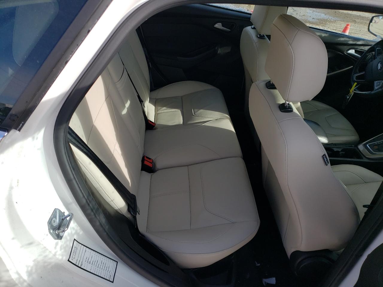 1FADP3N23GL295313 FORD FOCUS 2016
