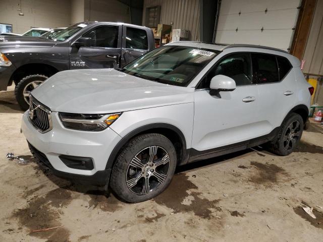 Lot #2452850453 2021 VOLVO XC40 T5 IN salvage car