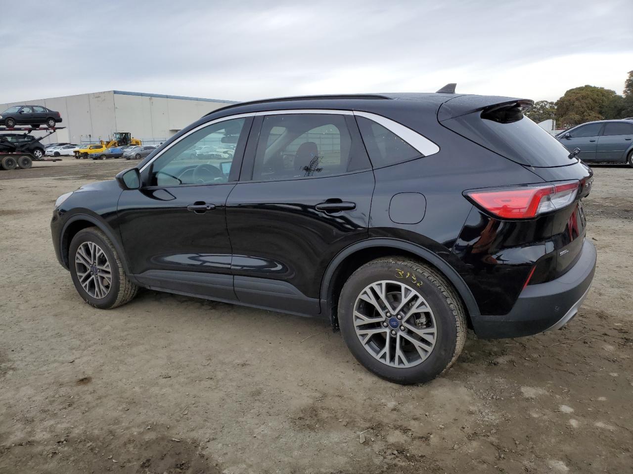 1FMCU9H69MUA63915 FORD ESCAPE 2021