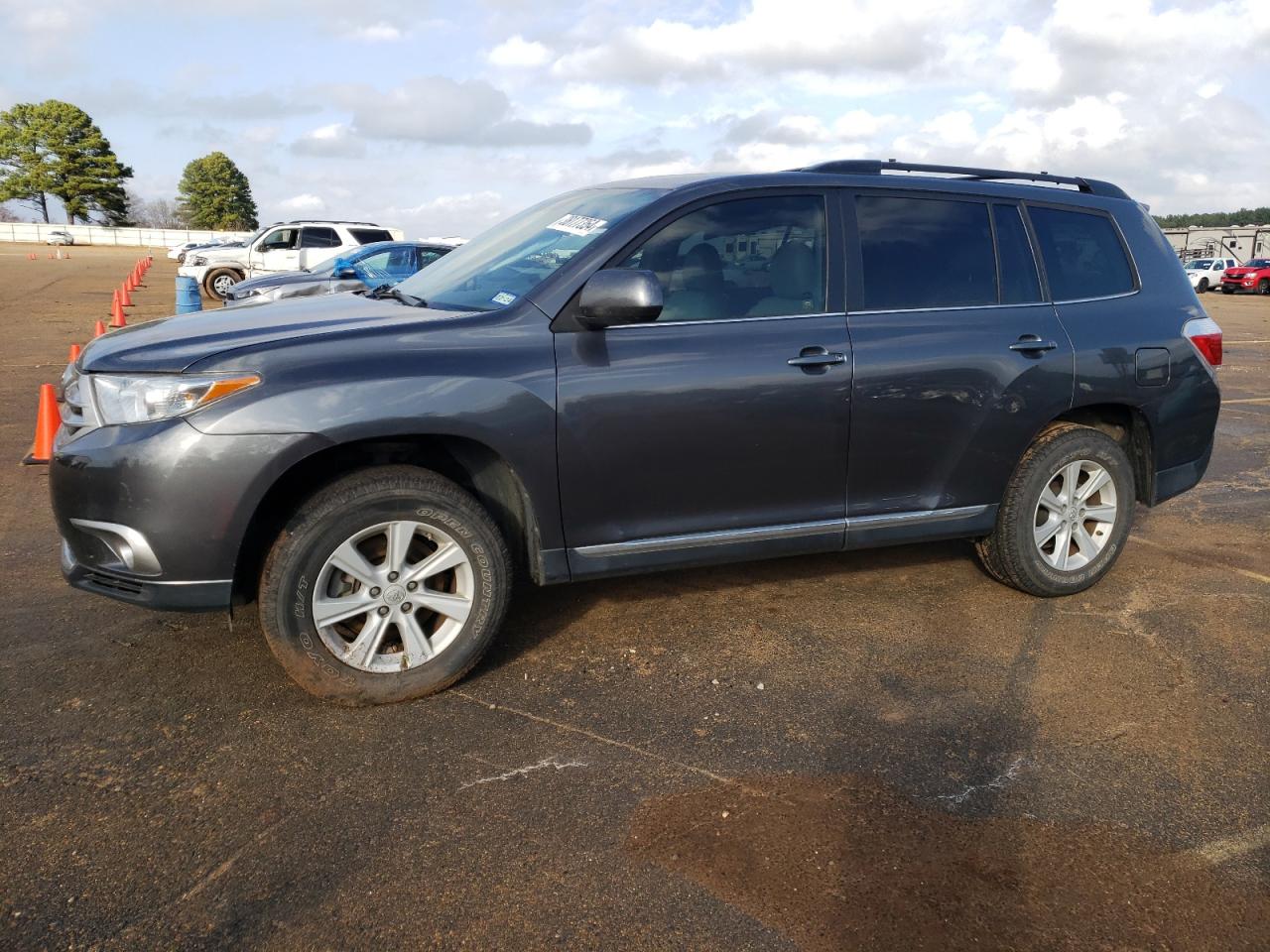 5TDZK3EH4DS118265 2013 Toyota Highlander Base