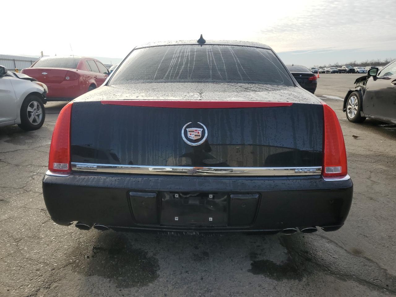 1G6KD5E68BU125690 2011 Cadillac Dts Luxury Collection