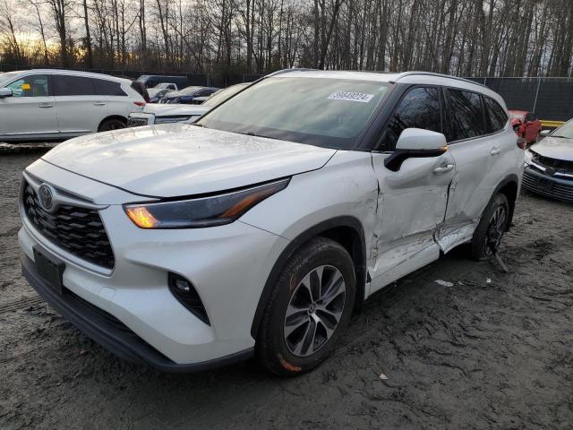 VIN 5TDGZRBH1MS141786 2021 Toyota Highlander, Xle no.1