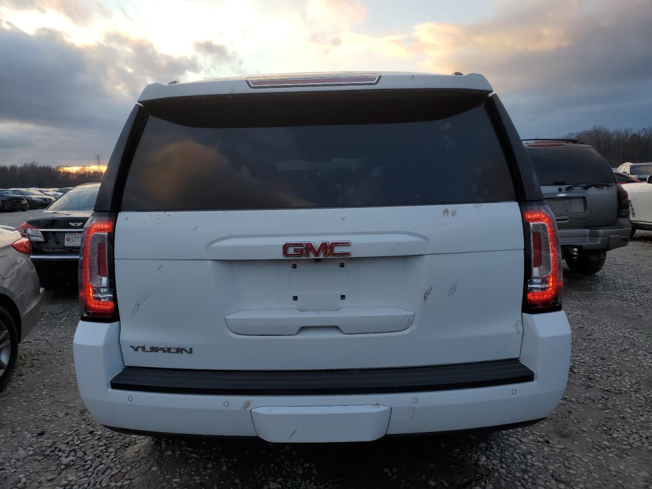 1GKS2BKC7GR100144 2016 GMC Yukon Slt