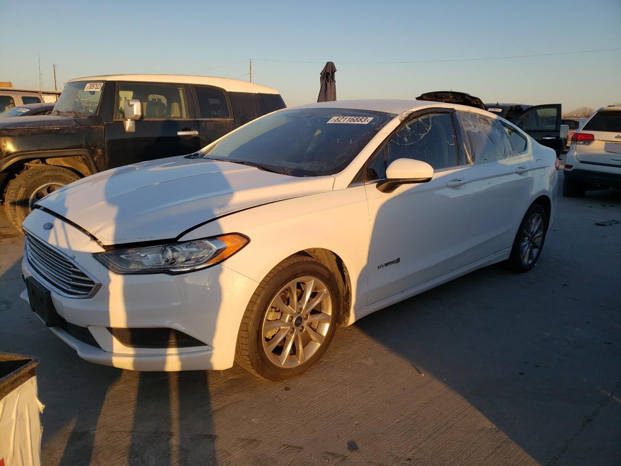 3FA6P0LU9HR380770 FORD FUSION 2017