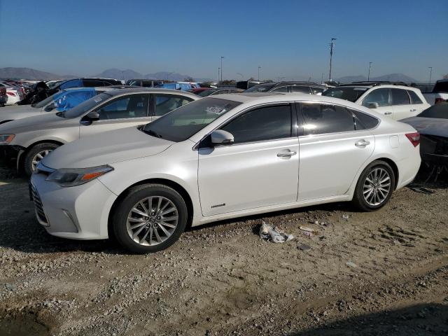 2016 Toyota Avalon Hybrid 