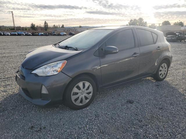 2014 Toyota Prius c 