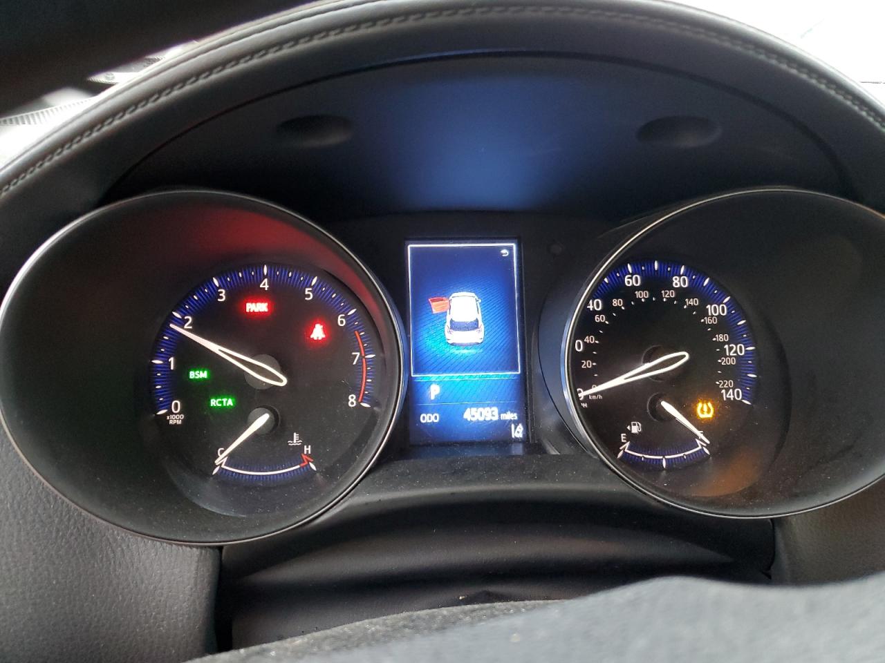 NMTKHMBX6JR039885 TOYOTA C-HR 2018