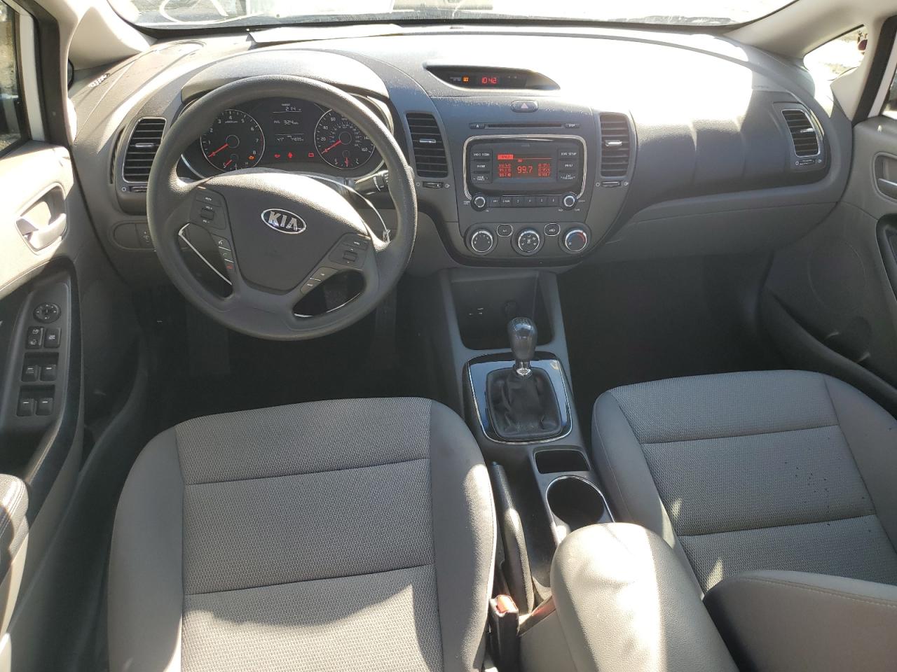 3KPFK4A72HE051302 2017 Kia Forte Lx