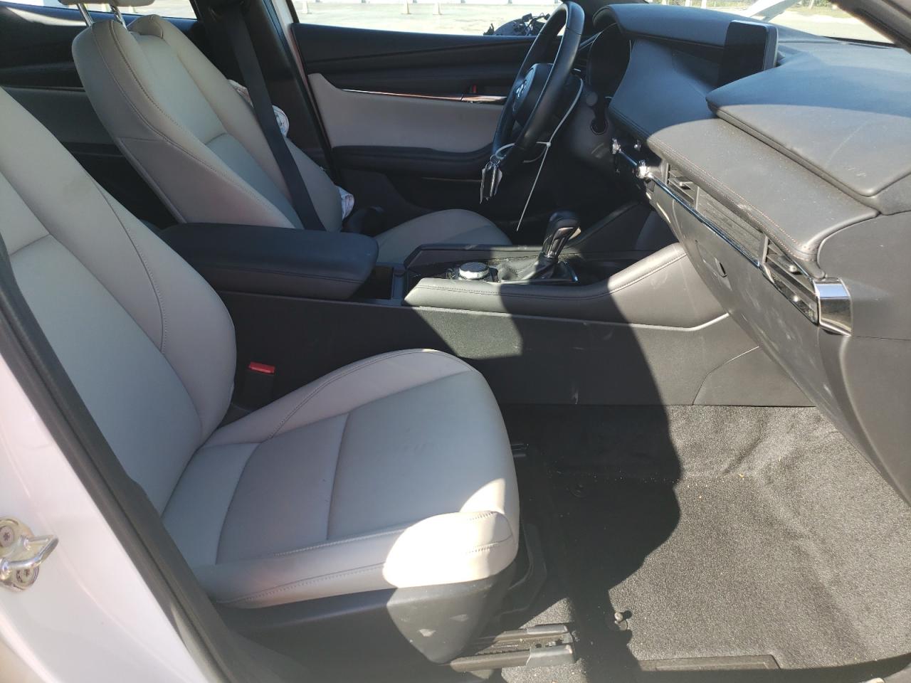 JM1BPALL9M1402034 2021 Mazda 3 Preferred