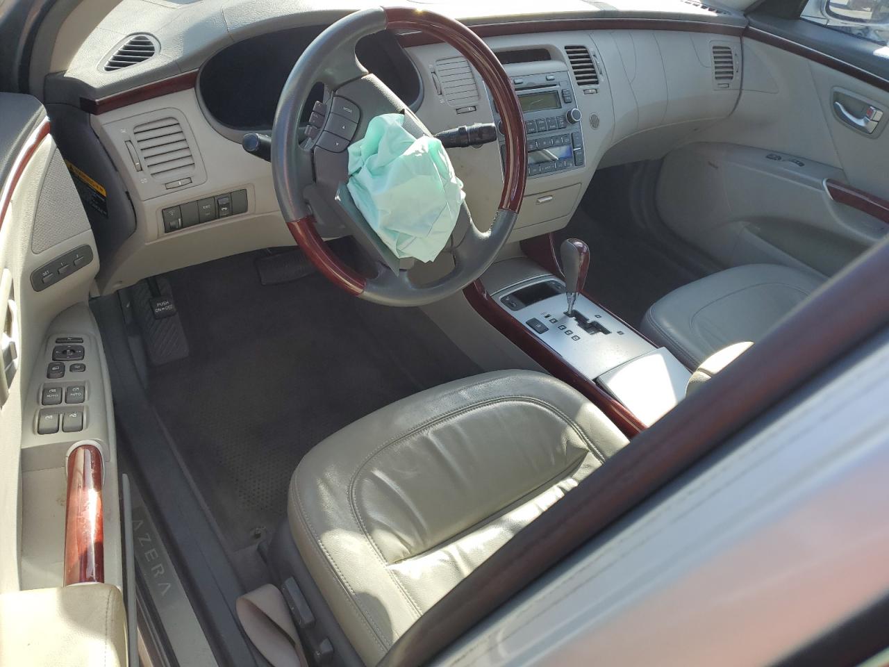 KMHFC46F88A333357 2008 Hyundai Azera Se