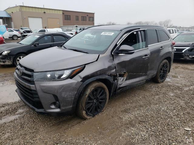 VIN 5TDJZRFH0KS601775 2019 Toyota Highlander, SE no.1