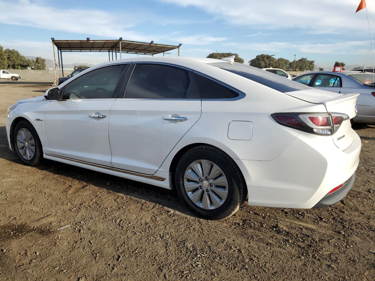 2016 Hyundai Sonata Hybrid vin: KMHE24L16GA034830