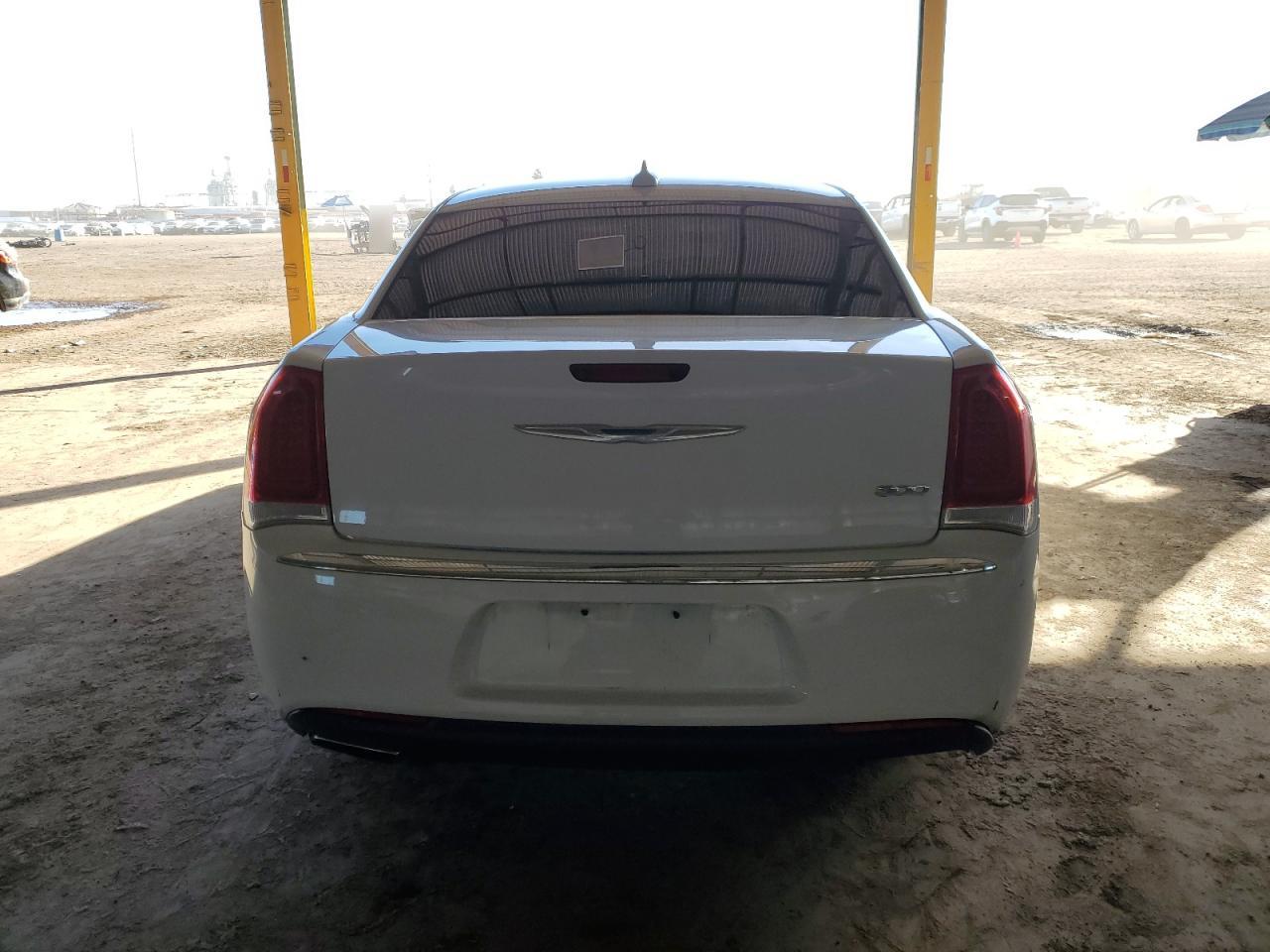 2C3CCAAGXHH521437 2017 Chrysler 300 Limited