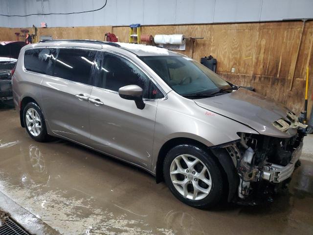 2C4RC1BG9HR841198 | 2017 CHRYSLER PACIFICA T