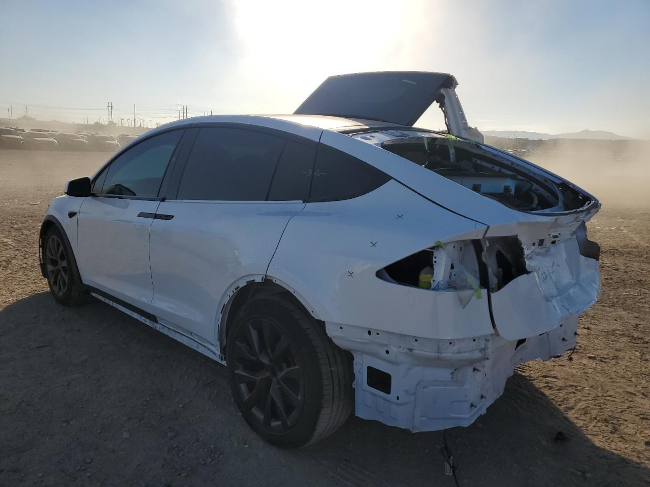 2023 Tesla Model X vin: 7SAXCBE56PF385780