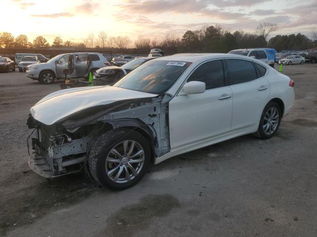 2014 INFINITI Q70 3.7