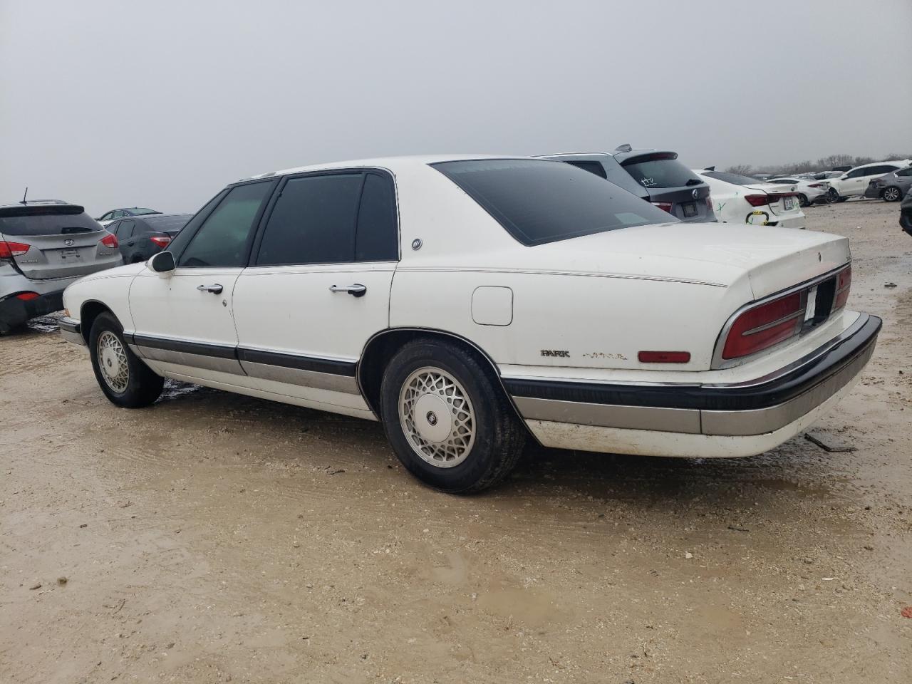 1G4CW52L6RH613332 1994 Buick Park Avenue