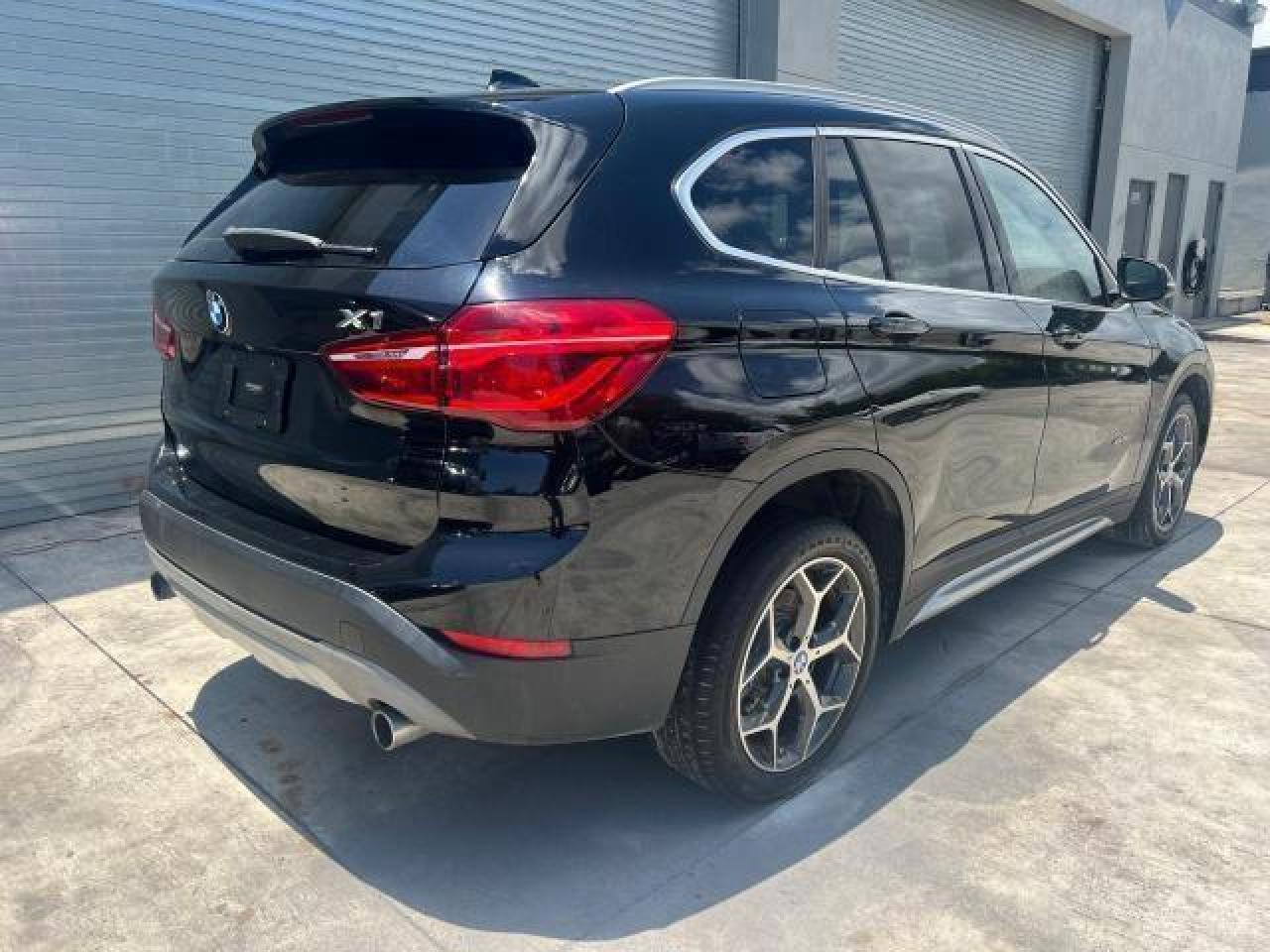 WBXHT3C30J5K24636 2018 BMW X1 xDrive28I