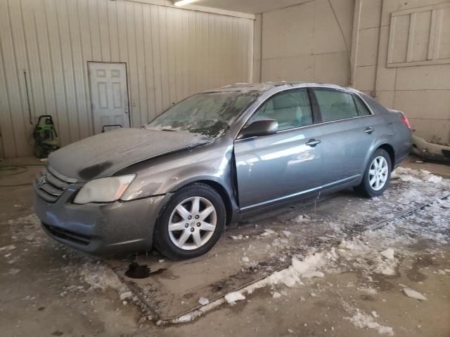 2005 Toyota Avalon XL