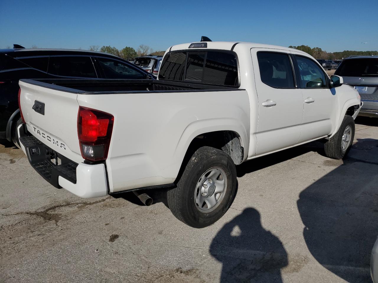 2022 Toyota Tacoma Double Cab vin: 3TYAX5GN5NT049489