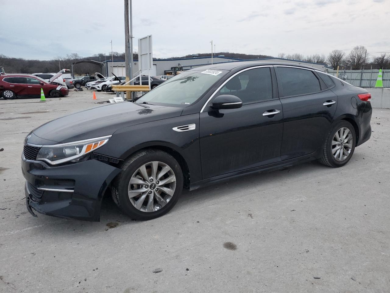 2017 Kia Optima Lx vin: 5XXGT4L35HG123516