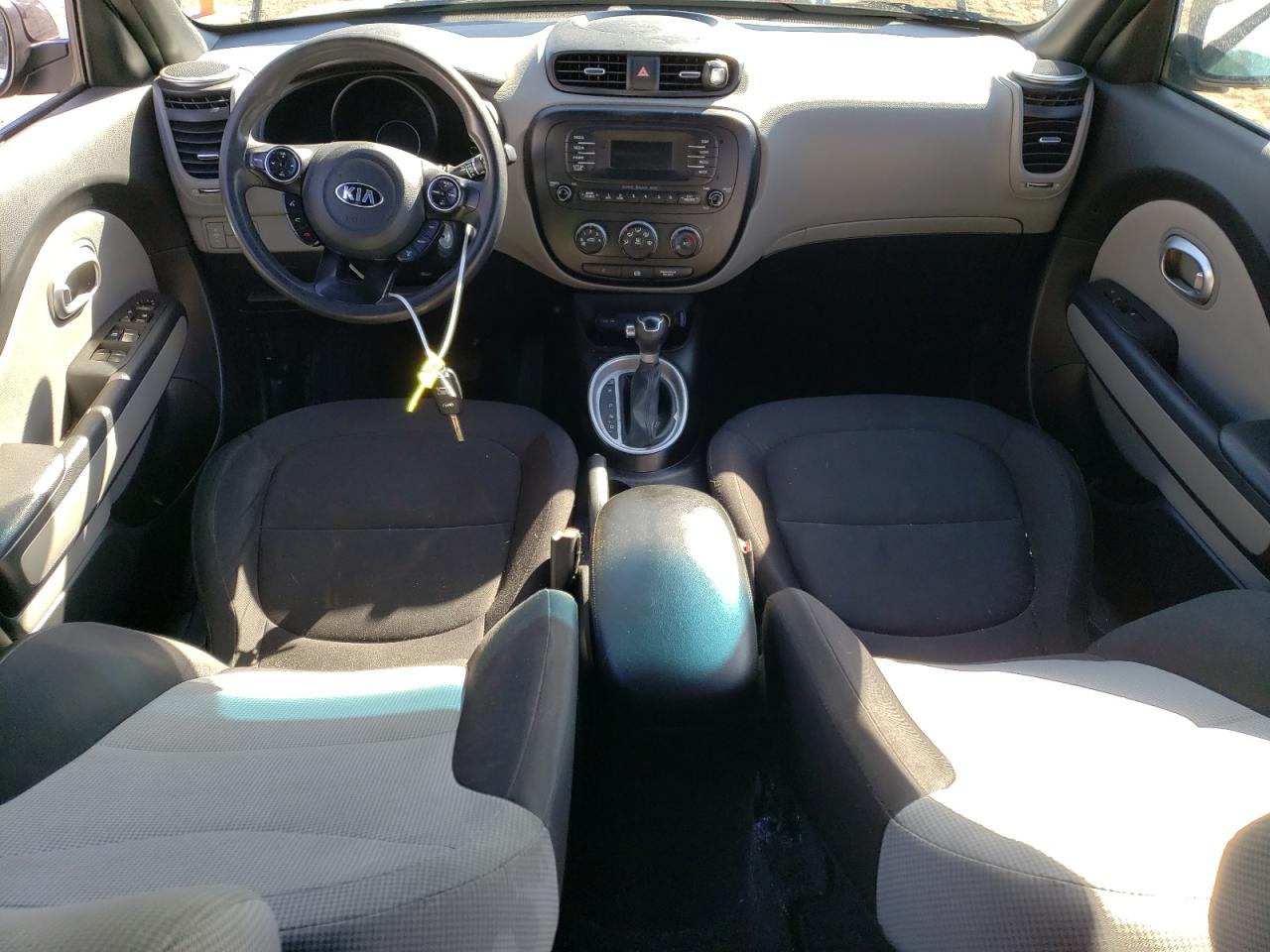 KNDJN2A21G7854983 2016 Kia Soul