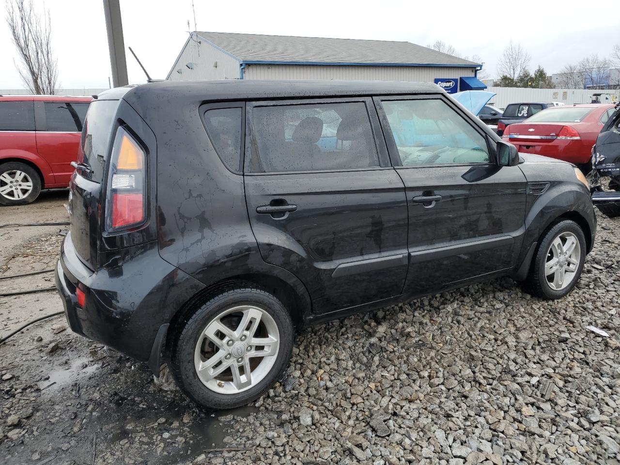 KNDJT2A20B7225813 2011 Kia Soul + KNDJT2A20B7225813 2011 Kia Soul +