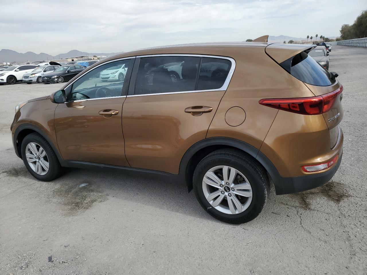 KNDPM3AC3H7061892 2017 Kia Sportage Lx