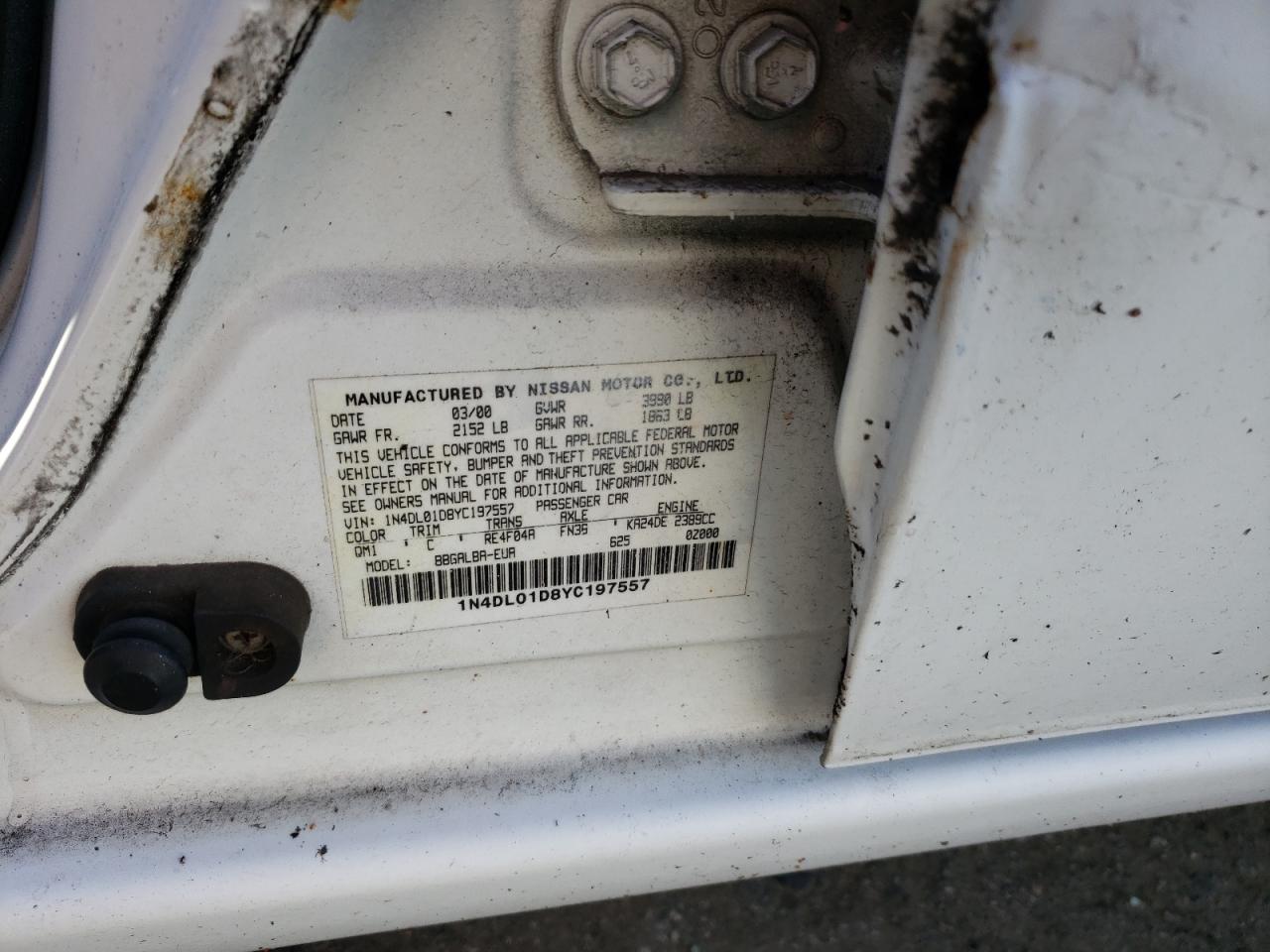 1N4DL01D8YC197557 2000 Nissan Altima Xe