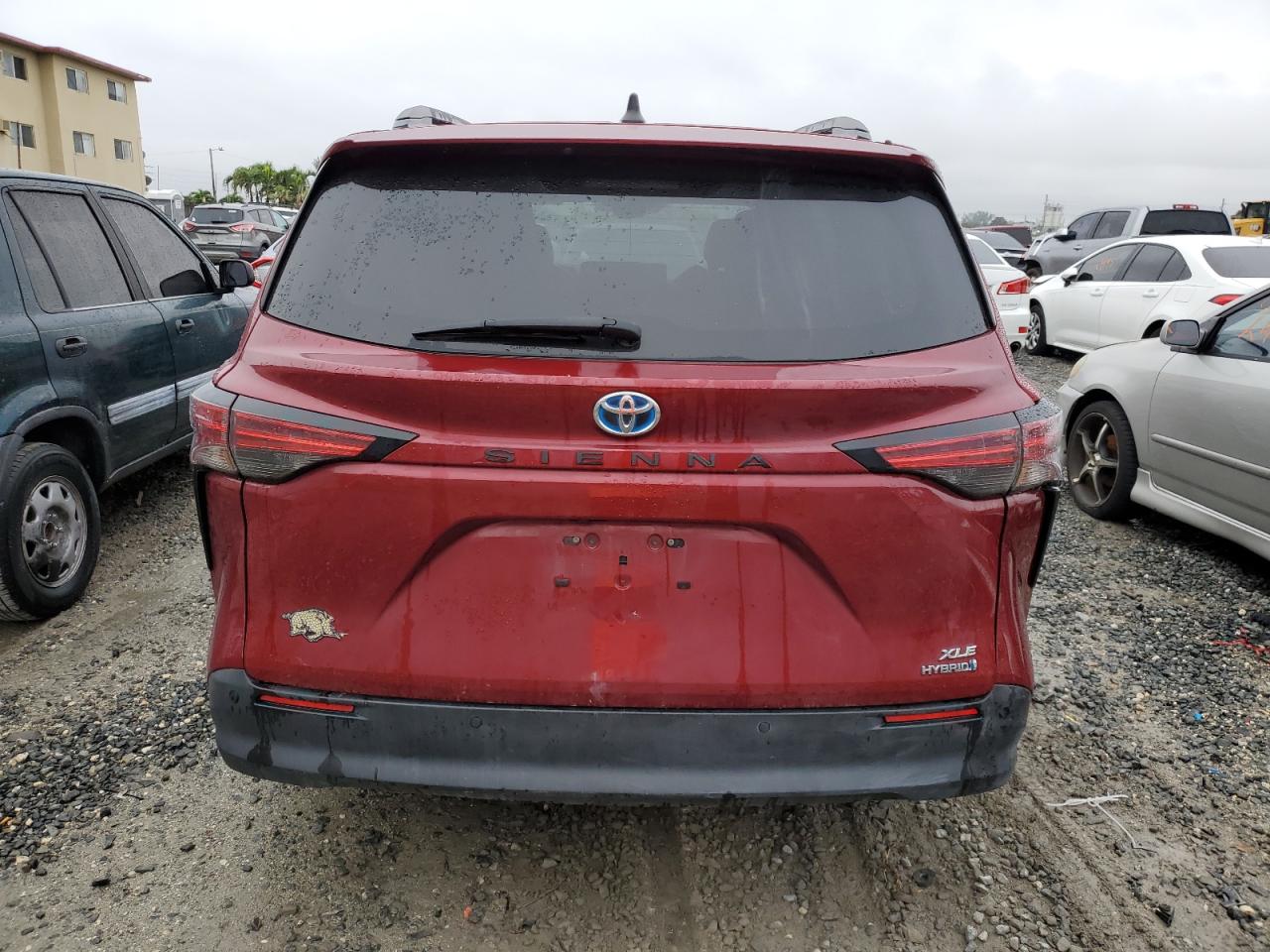 5TDJRKEC3MS011909 2021 Toyota Sienna Xle