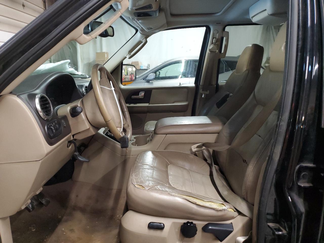 1FMFU18L14LB02863 2004 Ford Expedition Eddie Bauer