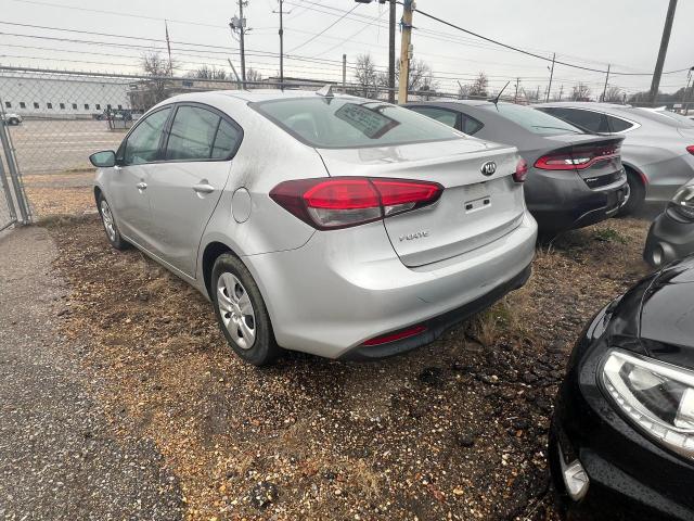 3KPFL4A79HE023557 | 2017 KIA forte lx