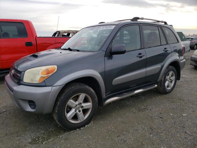 2004 Toyota RAV4 