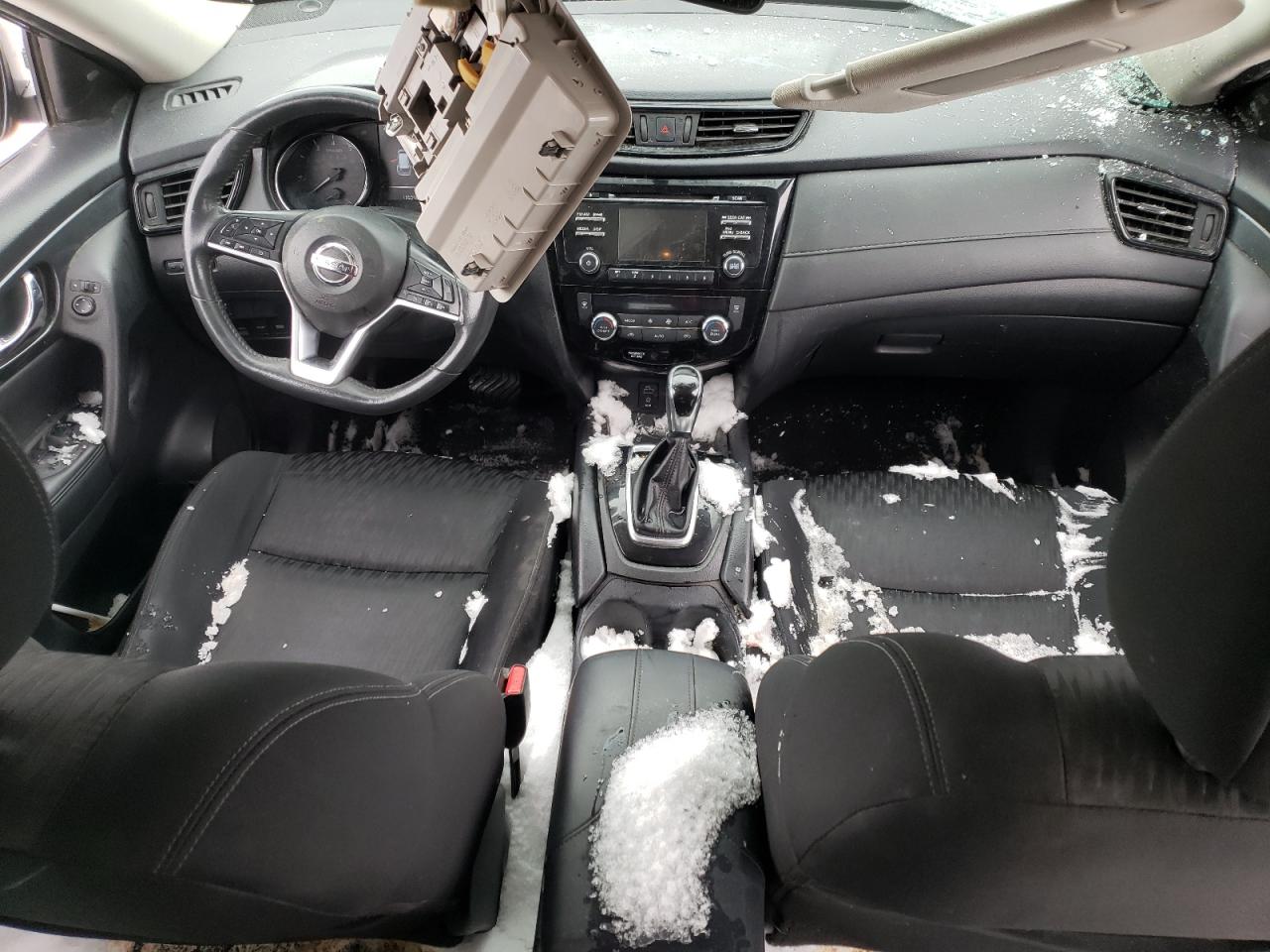 KNMAT2MV9HP582082 NISSAN ROGUE 2017