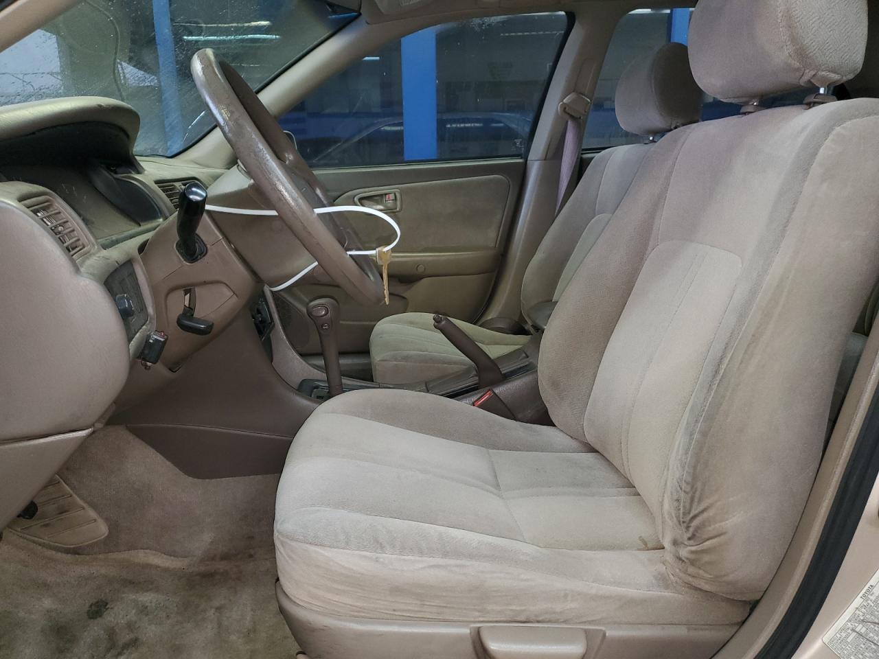 4T1BG22K3YU962663 2000 Toyota Camry Ce