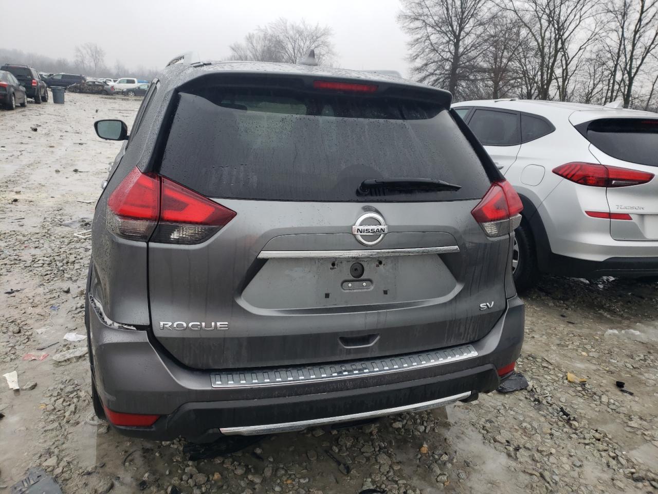 5N1AT2MT8HC750117 NISSAN ROGUE 2017