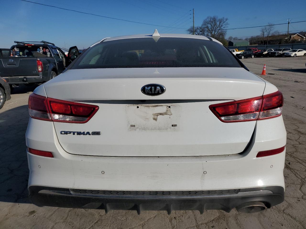 2020 Kia Optima Lx vin: 5XXGT4L33LG388900