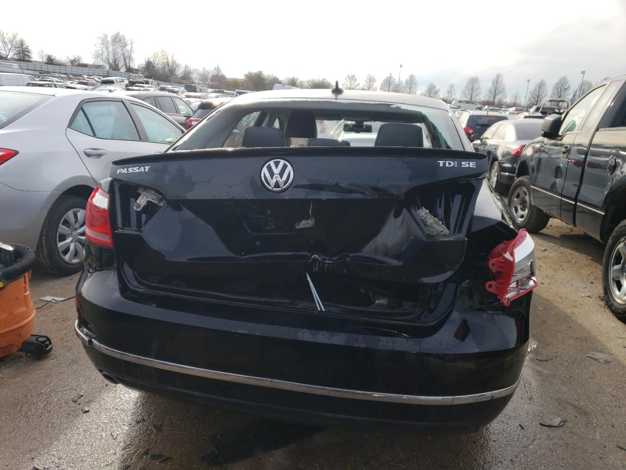 1VWBN7A3XDC027056 2013 Volkswagen Passat Se