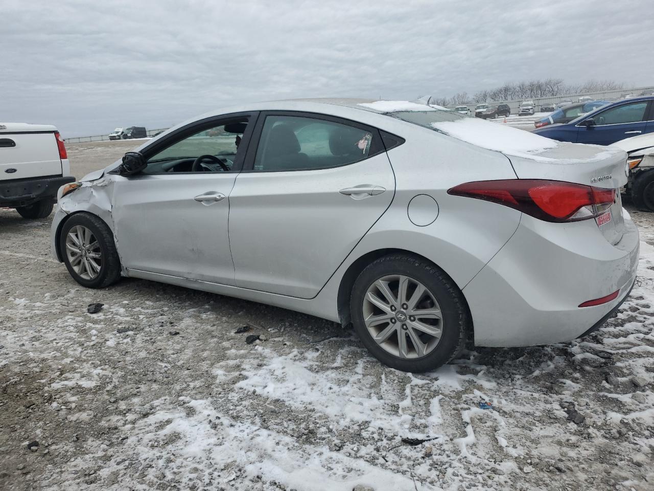 5NPDH4AE9FH621406 2015 Hyundai Elantra Se