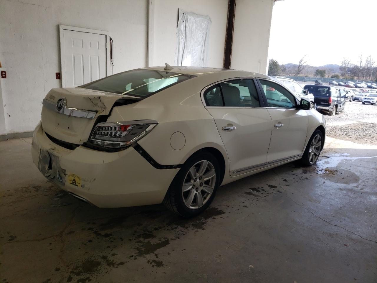 2012 Buick Lacrosse vin: 1G4GC5E38CF344498