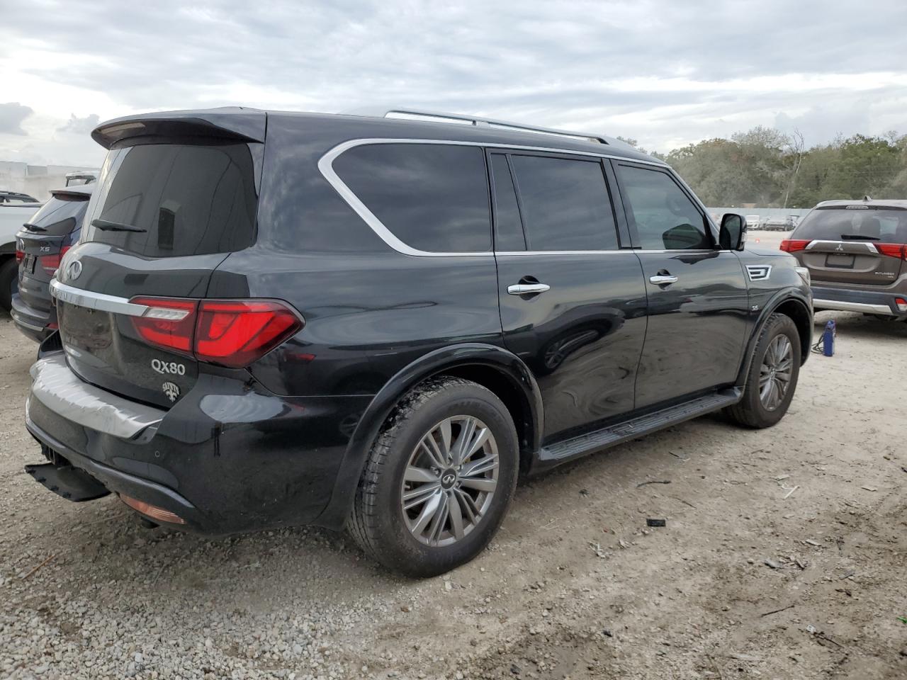 JN8AZ2NE7K9236044 2019 Infiniti Qx80 Luxe