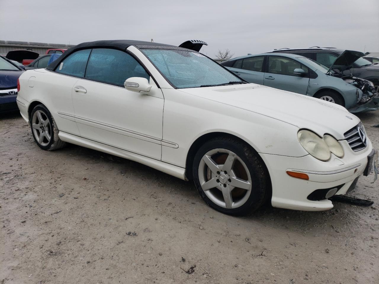 WDBTK75JX5F122739 2005 Mercedes-Benz Clk 500