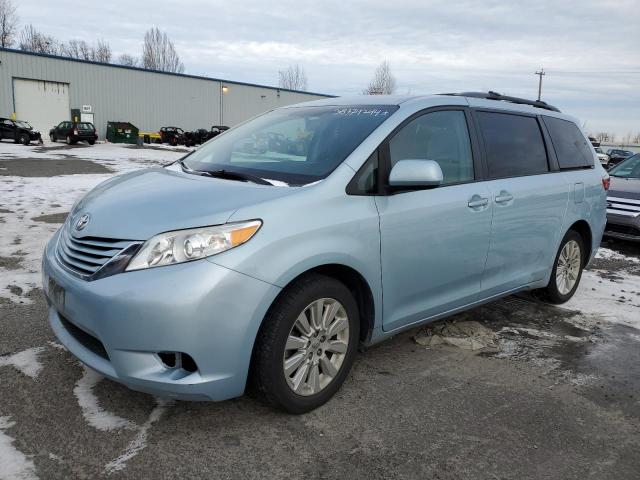 2015 Toyota Sienna LE