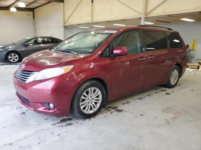 2015 Toyota Sienna XLE