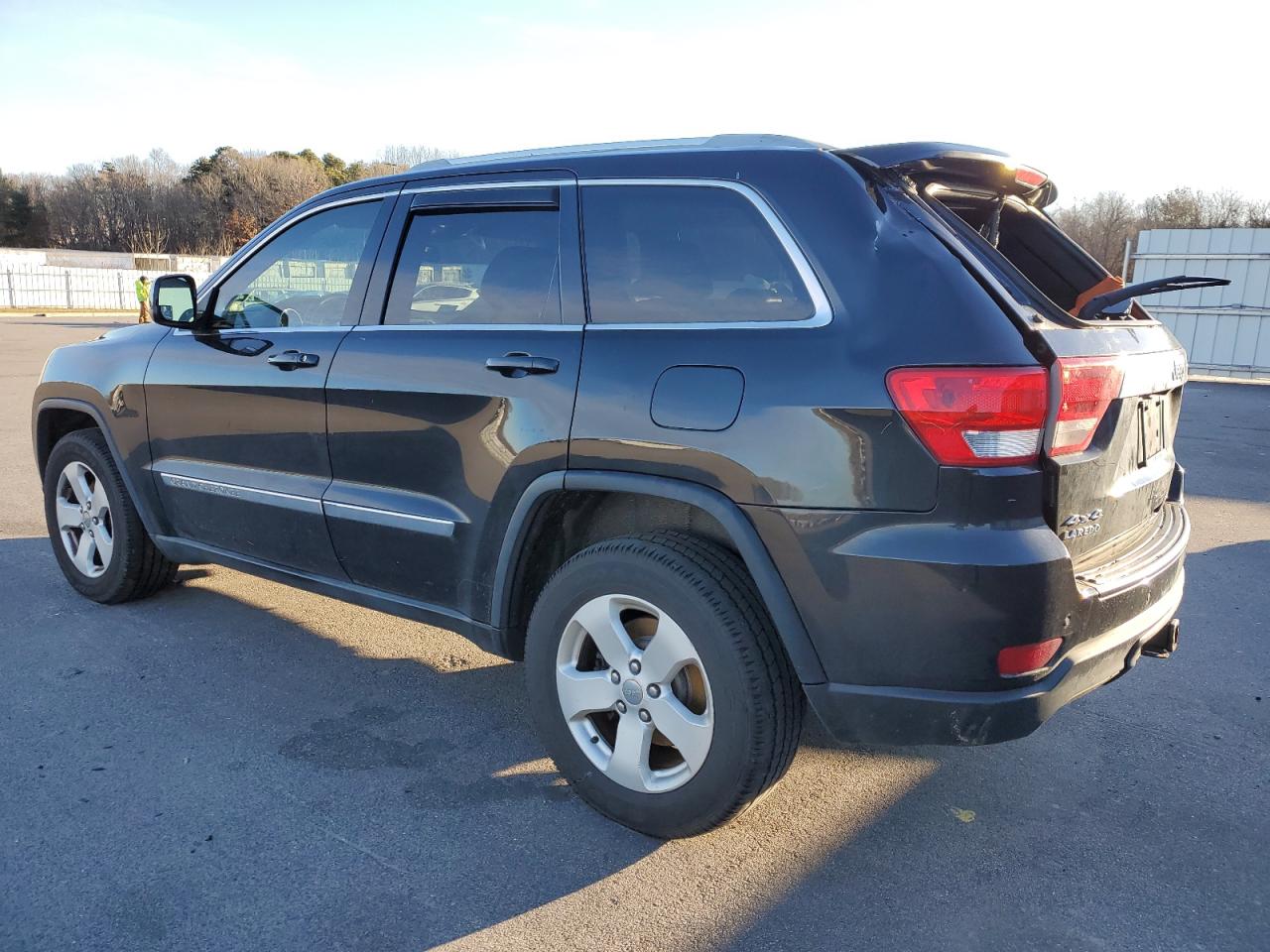 1C4RJFAG8CC221853 2012 Jeep Grand Cherokee Laredo