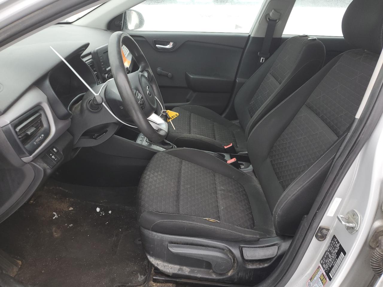 3KPA25AB7JE120575 2018 Kia Rio Lx