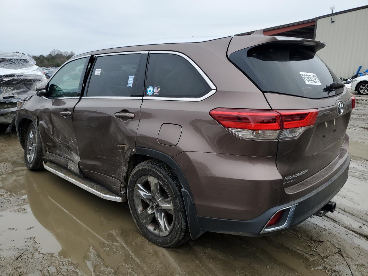 Lot #2339927443 2018 TOYOTA HIGHLANDER