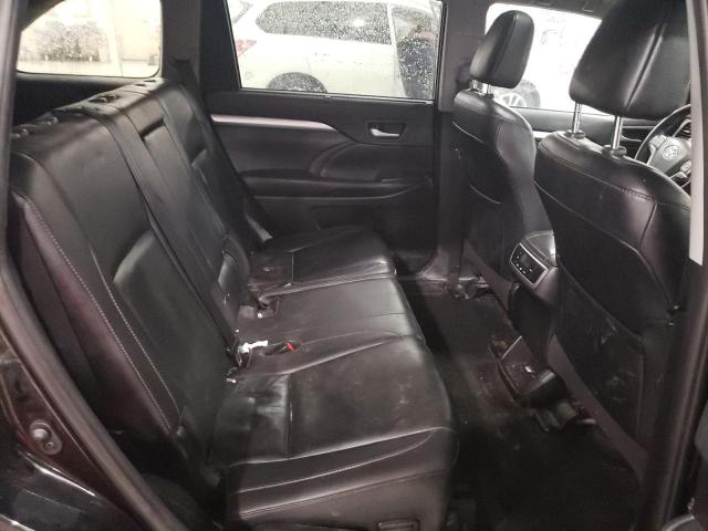 VIN 5TDJZRFH8KS702563 2019 Toyota Highlander, SE no.10