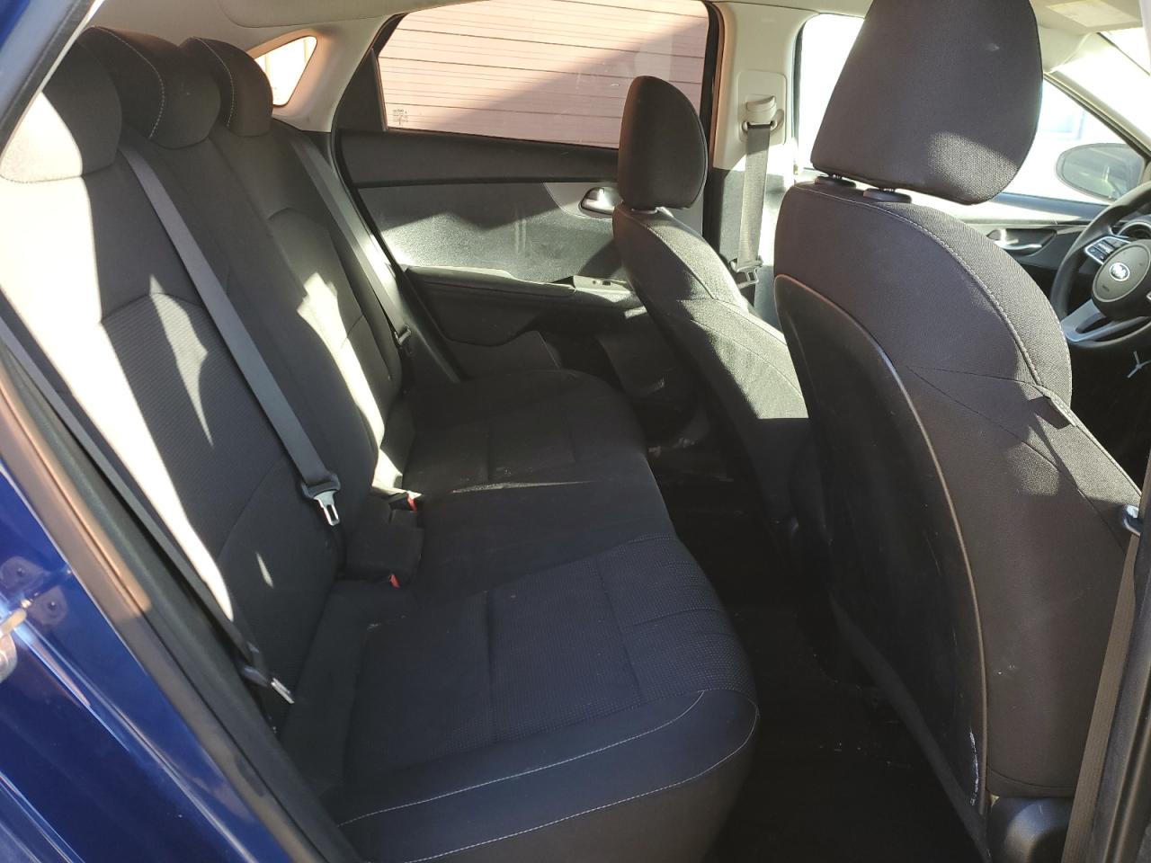 3KPF24AD0KE011233 2019 Kia Forte Fe